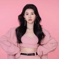 短劇演員龔柳瑞頭像